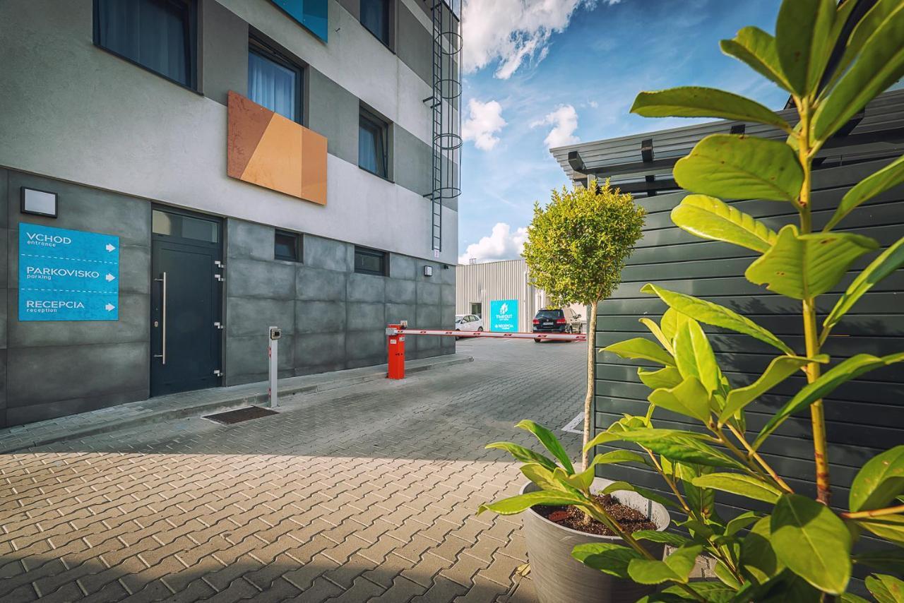 Timeout City Hotel Liptovsky Mikulas Exterior photo