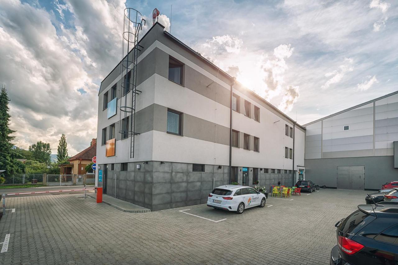 Timeout City Hotel Liptovsky Mikulas Exterior photo